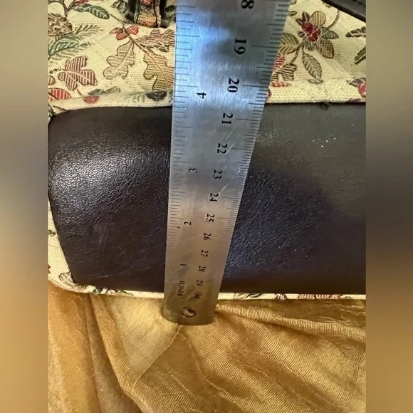 Longaberger Small Tote - Picture 6 of 16